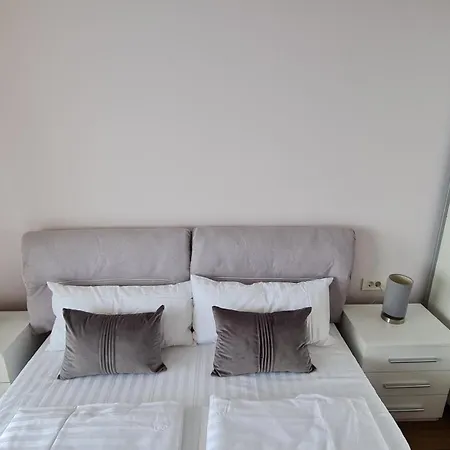 Altezza Luxury 11 Appartement *